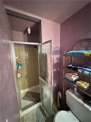 10817 W 70th Terrace, Shawnee, KS 66203