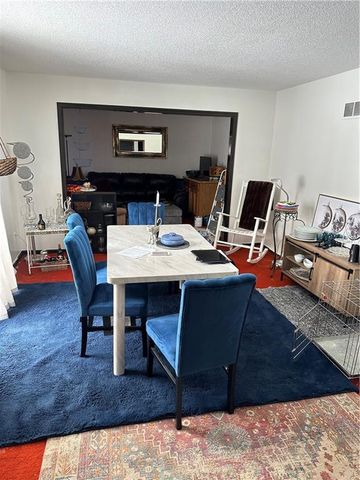 10817 W 70th Terrace, Shawnee, KS 66203