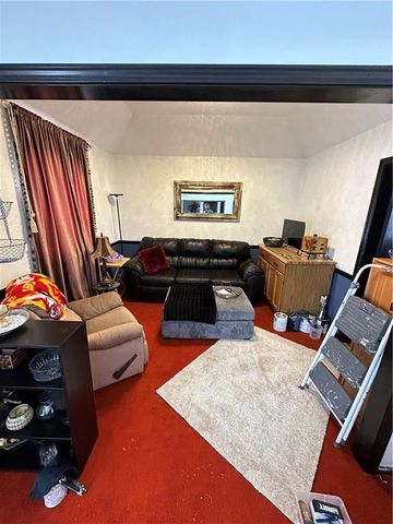 10817 W 70th Terrace, Shawnee, KS 66203