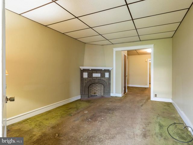 3825 ELSINORE ST, Philadelphia, PA 19124