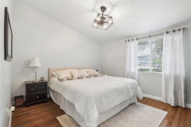 1107 E Walnut Avenue, Glendora, CA 91741