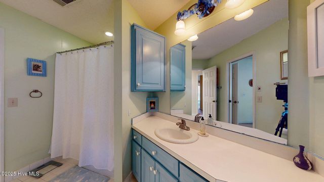 57 Cardinal Drive, Carthage, NC 28327