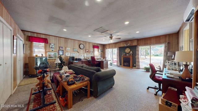 57 Cardinal Drive, Carthage, NC 28327