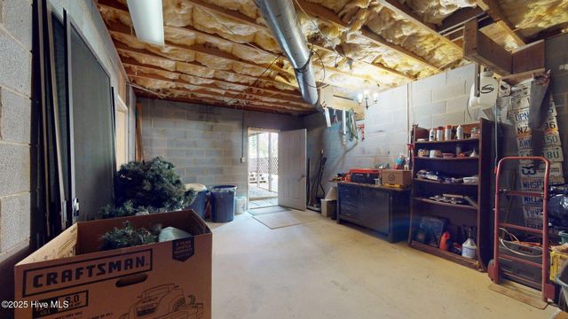 57 Cardinal Drive, Carthage, NC 28327