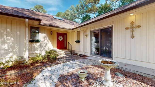 57 Cardinal Drive, Carthage, NC 28327