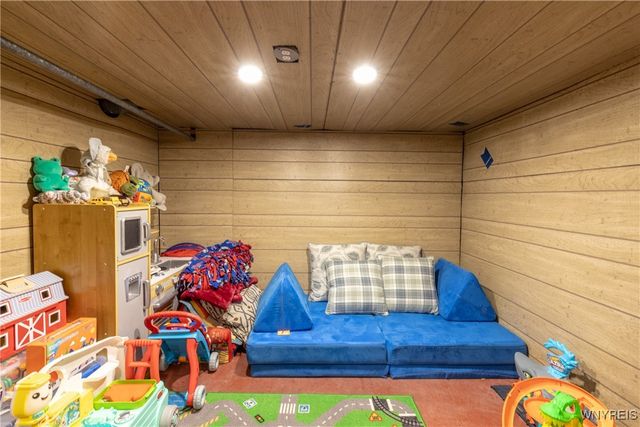 390 Brookshire Road, Porter, NY 14174