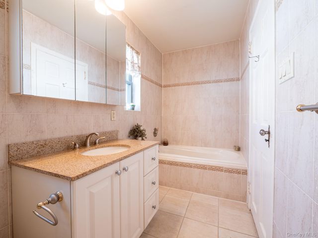 7363 195th Street, Fresh Meadows, NY 11366