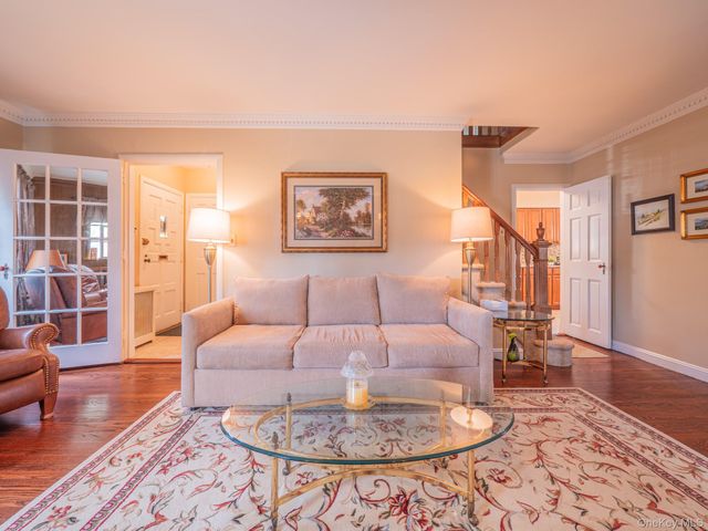 7363 195th Street, Fresh Meadows, NY 11366