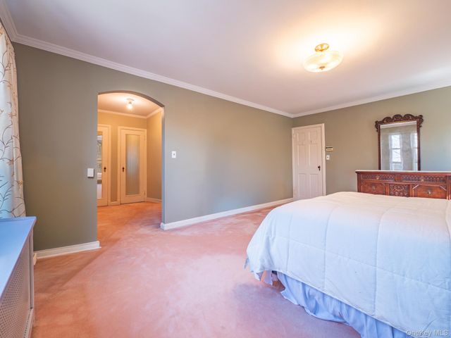 7363 195th Street, Fresh Meadows, NY 11366