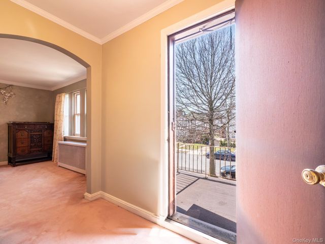 7363 195th Street, Fresh Meadows, NY 11366