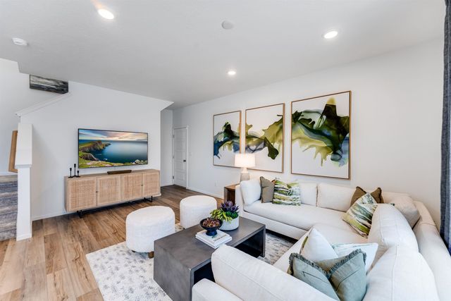 24874 N Snowy Owl Loop, Liberty Lake, WA 99019