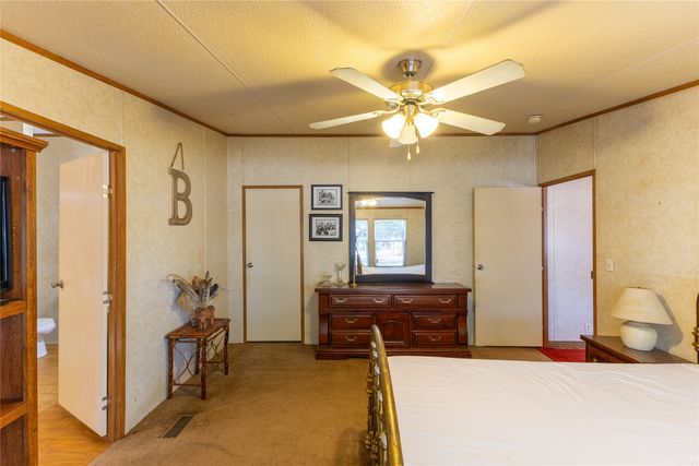 3033 Steepleridge Circle, Granbury, TX 76048