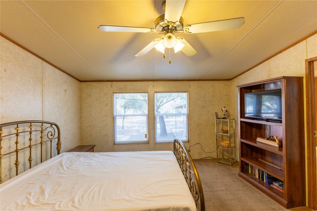 3033 Steepleridge Circle, Granbury, TX 76048