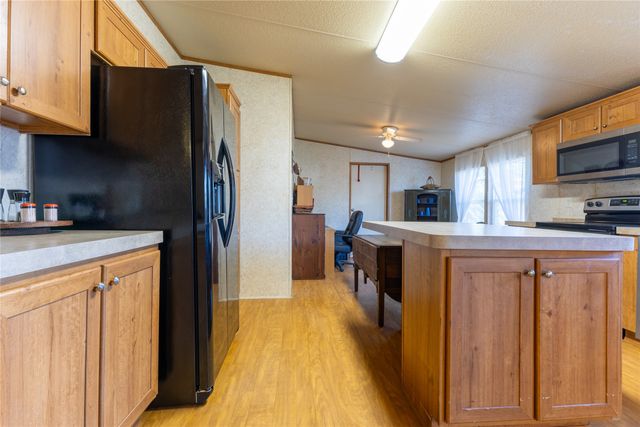 3033 Steepleridge Circle, Granbury, TX 76048