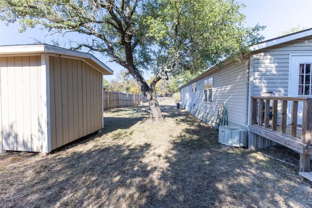 3033 Steepleridge Circle, Granbury, TX 76048