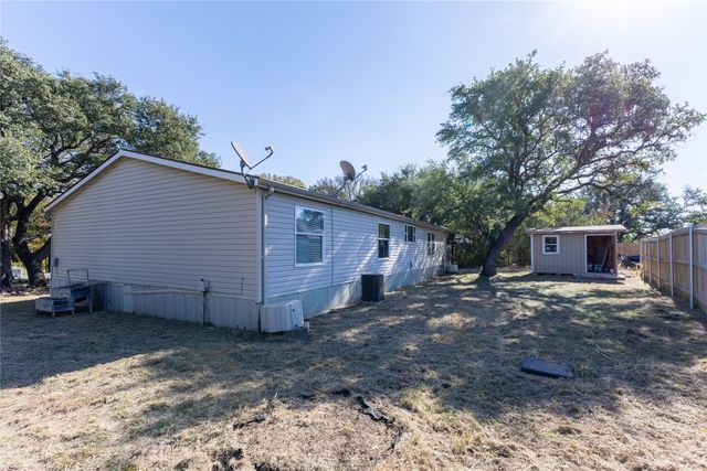 3033 Steepleridge Circle, Granbury, TX 76048