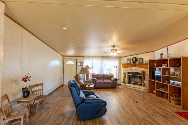 3033 Steepleridge Circle, Granbury, TX 76048