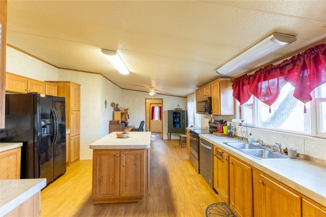 3033 Steepleridge Circle, Granbury, TX 76048