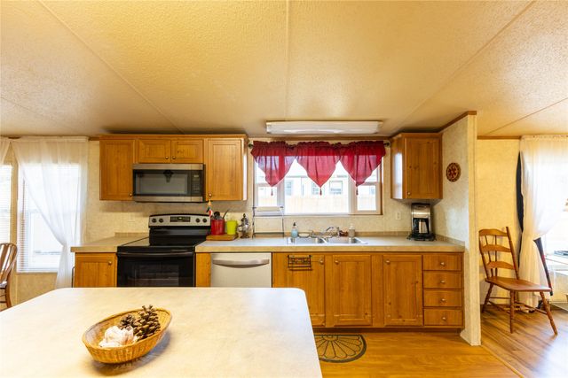 3033 Steepleridge Circle, Granbury, TX 76048