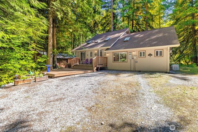 7036 Rainier Way, Glacier, WA 98244