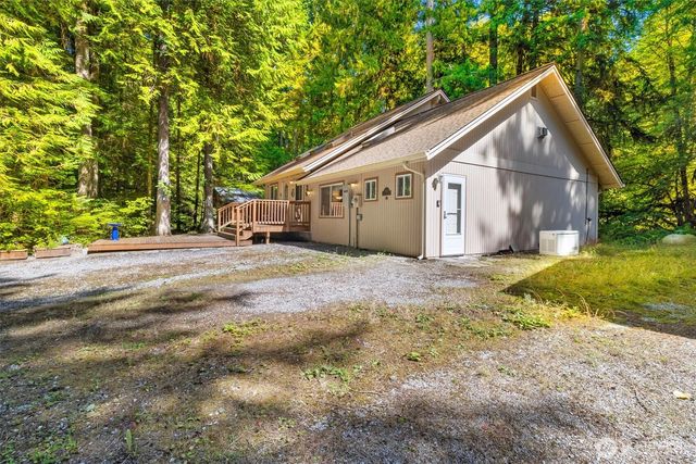 7036 Rainier Way, Glacier, WA 98244