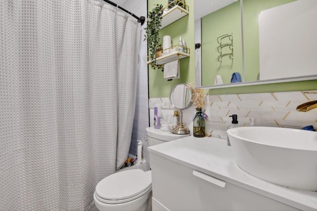 7571 NW 1st Court, Pembroke Pines, FL 33024