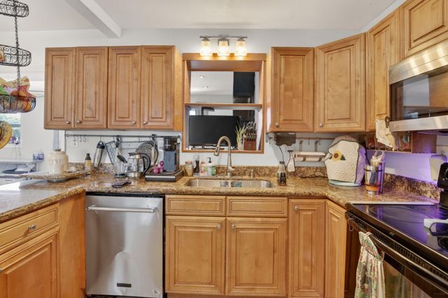 7571 NW 1st Court, Pembroke Pines, FL 33024