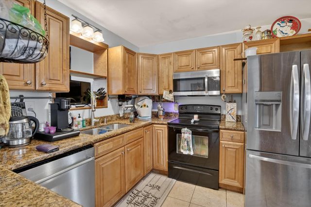 7571 NW 1st Court, Pembroke Pines, FL 33024