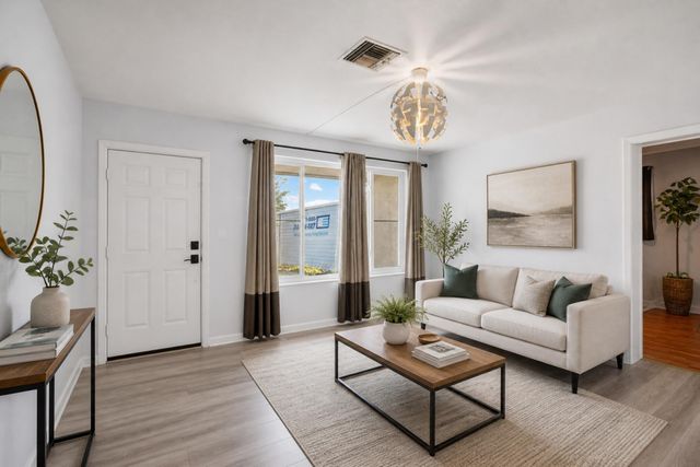 7571 NW 1st Court, Pembroke Pines, FL 33024