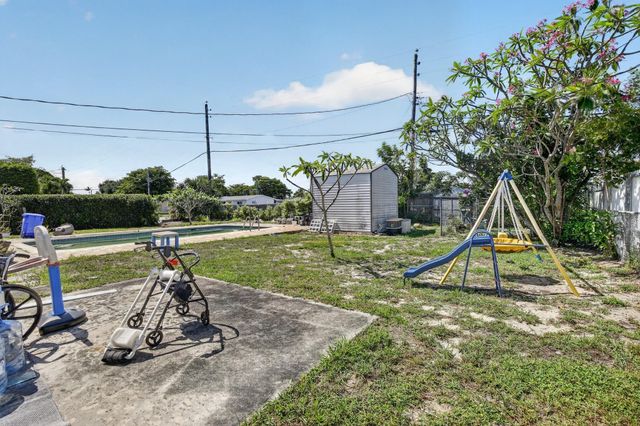 7571 NW 1st Court, Pembroke Pines, FL 33024