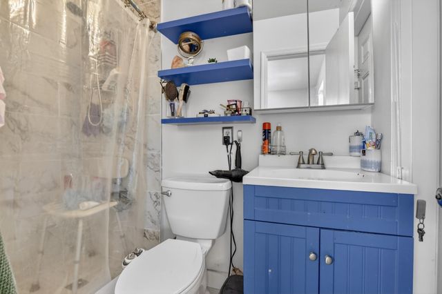 7571 NW 1st Court, Pembroke Pines, FL 33024