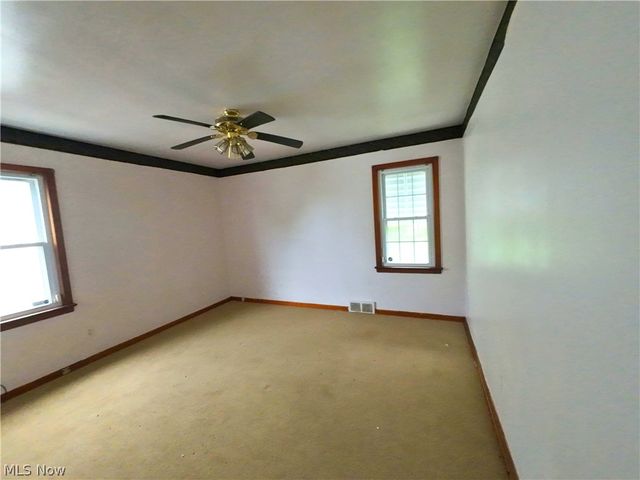 3915 E 189th Street, Cleveland, OH 44122