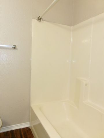 1817 Family Circle, Grand Prairie, TX 75051