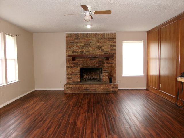 1817 Family Circle, Grand Prairie, TX 75051