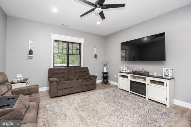 32988 MOUNT PLEASANT RD, Laurel, DE 19956