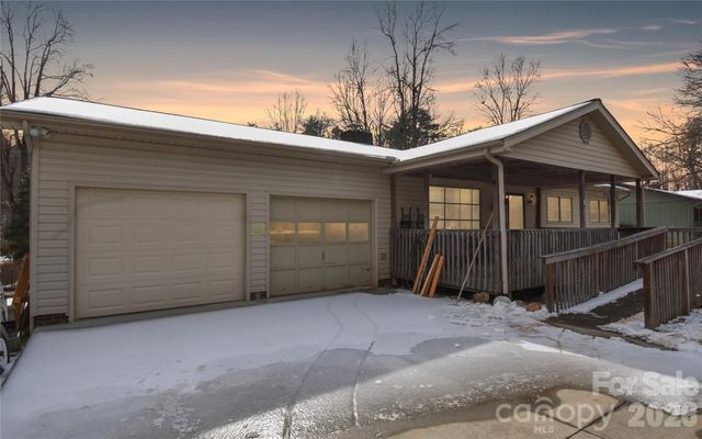 1292 Creekwood Drive, Morganton, NC 28655