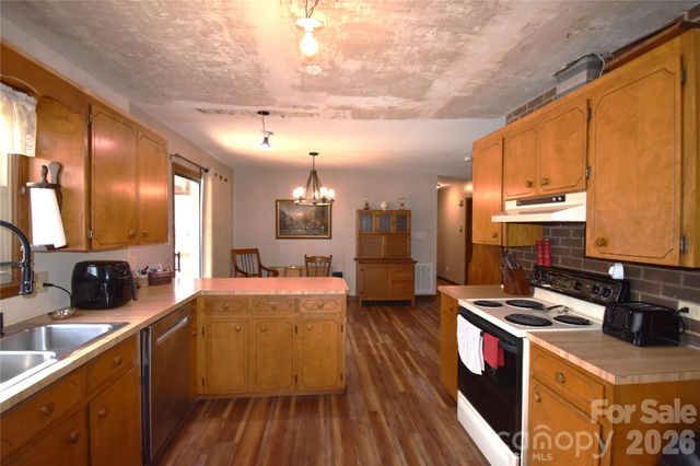 1292 Creekwood Drive, Morganton, NC 28655