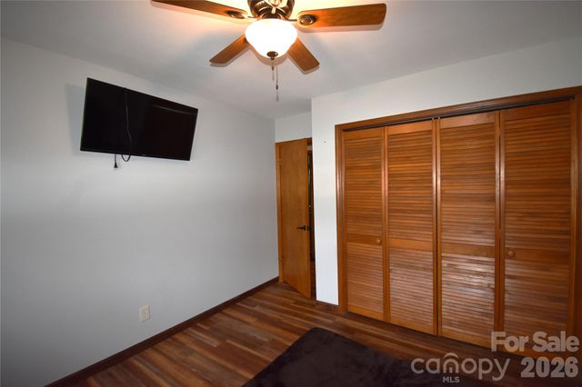 1292 Creekwood Drive, Morganton, NC 28655