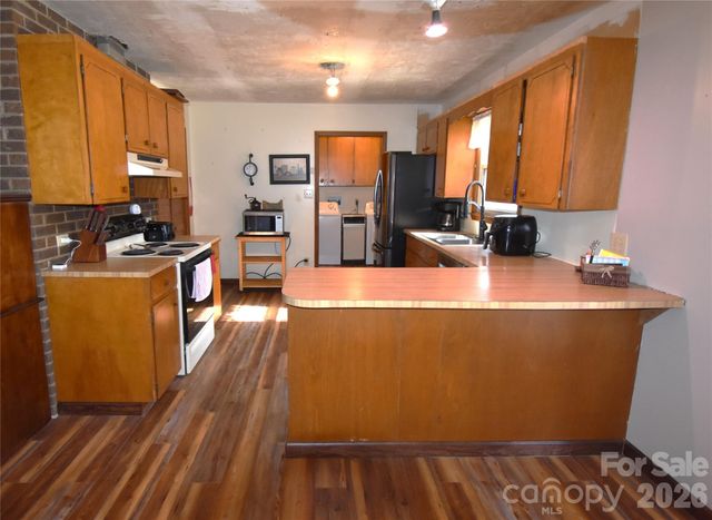 1292 Creekwood Drive, Morganton, NC 28655