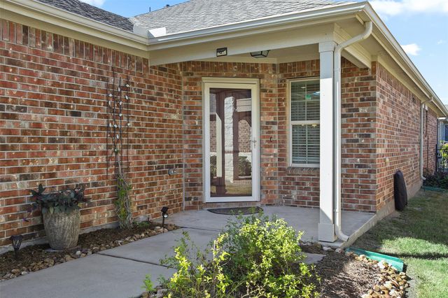 362 Crested Eagle Drive, Richmond, TX 77469