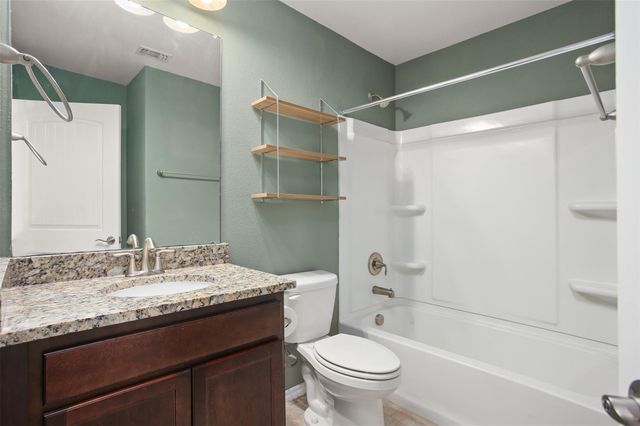 362 Crested Eagle Drive, Richmond, TX 77469