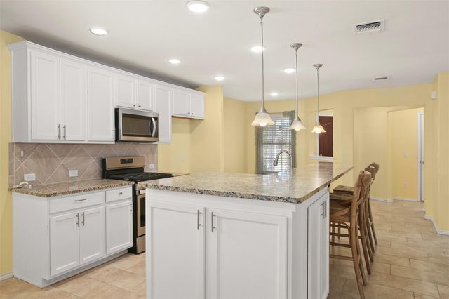 362 Crested Eagle Drive, Richmond, TX 77469