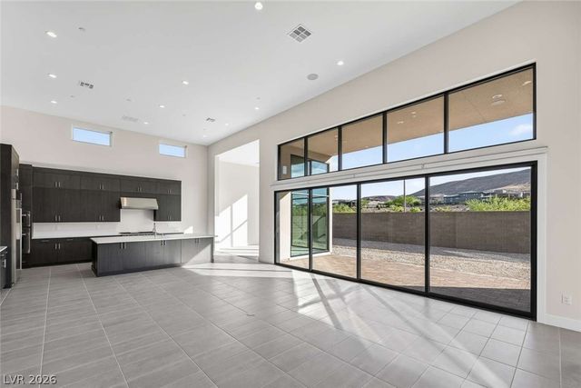 10865 Agate Cliffs Avenue, Las Vegas, NV 89135