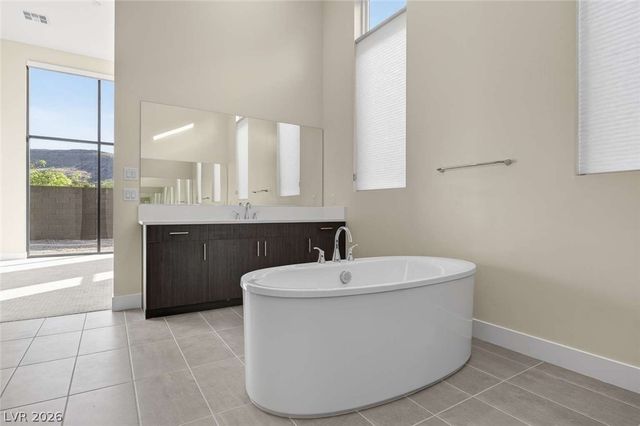 10865 Agate Cliffs Avenue, Las Vegas, NV 89135