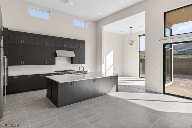 10865 Agate Cliffs Avenue, Las Vegas, NV 89135