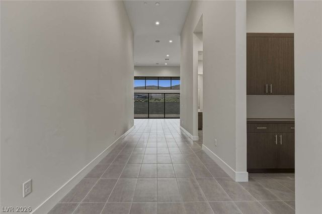 10865 Agate Cliffs Avenue, Las Vegas, NV 89135