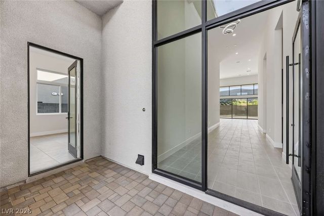 10865 Agate Cliffs Avenue, Las Vegas, NV 89135