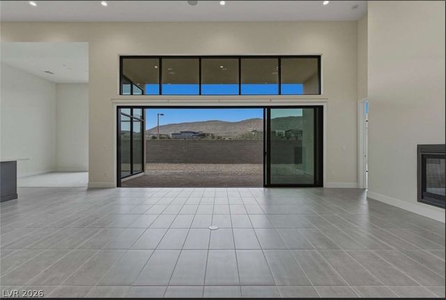 10865 Agate Cliffs Avenue, Las Vegas, NV 89135