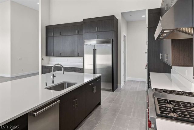 10865 Agate Cliffs Avenue, Las Vegas, NV 89135