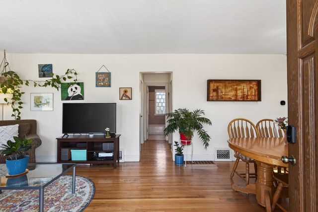 4145 44th Avenue S, Minneapolis, MN 55406